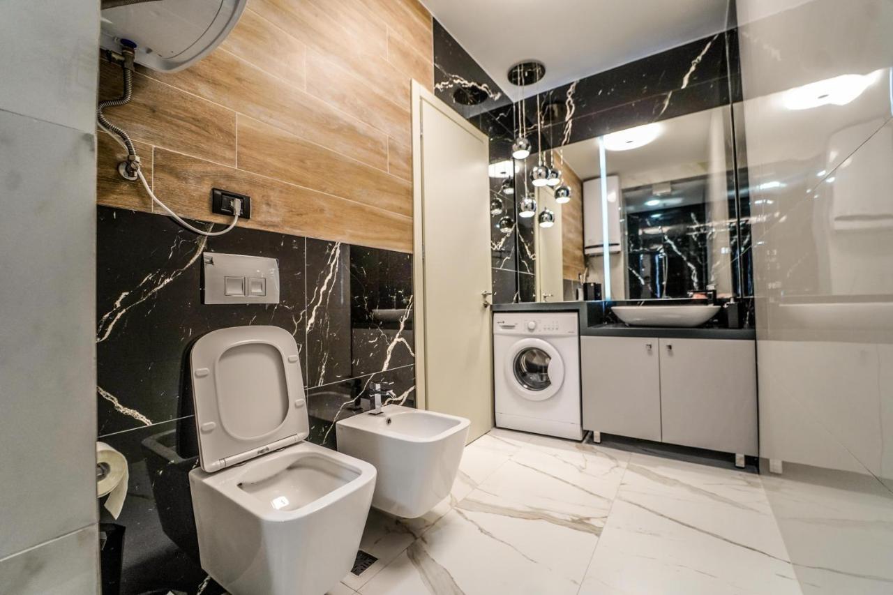 Haris Luxury Apartment No.4 تيرانا المظهر الخارجي الصورة