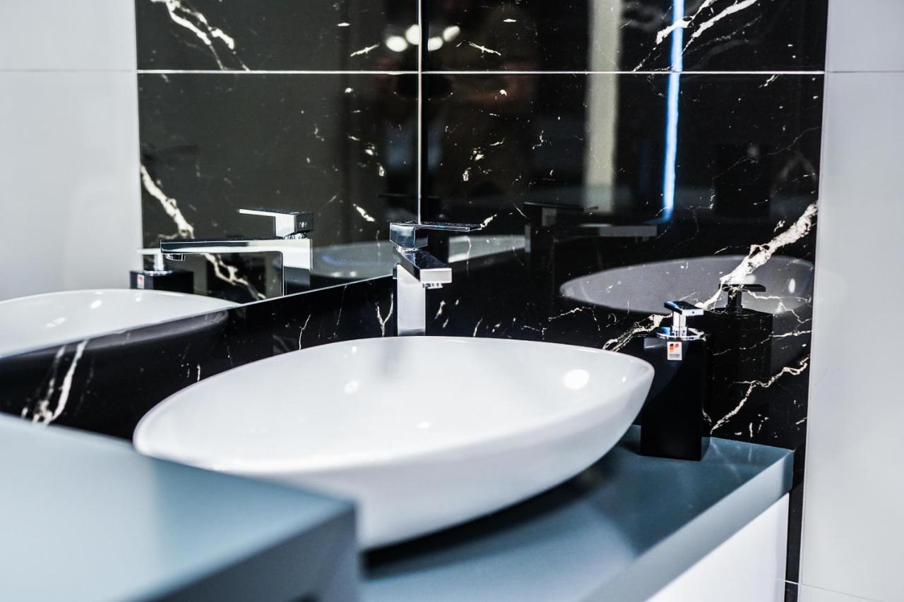 Haris Luxury Apartment No.4 تيرانا المظهر الخارجي الصورة
